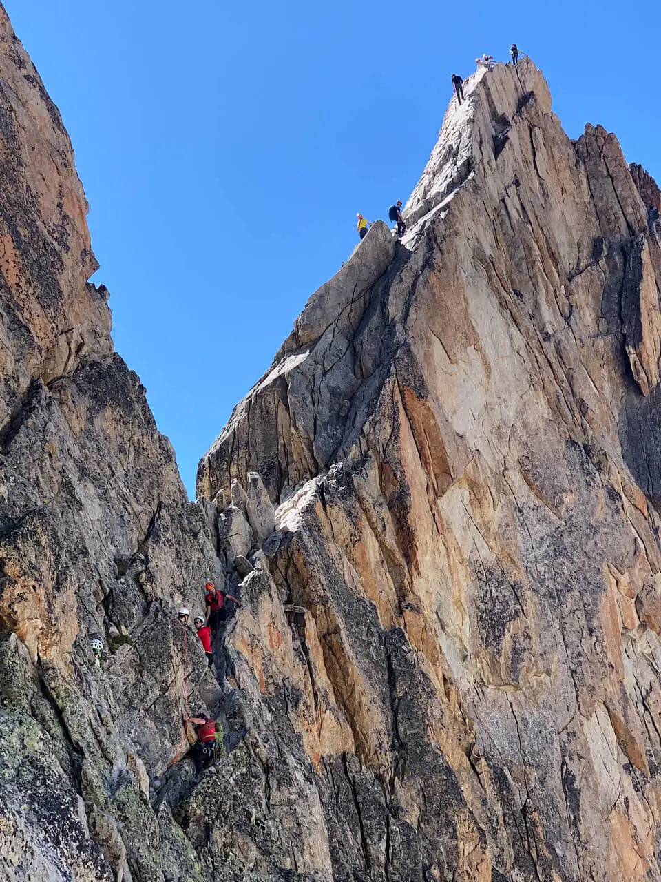Balenti_superaliment_alpinisme_Thierry-Foulon.webp__PID:25693a4e-1de4-4ba8-860c-592579a7192b